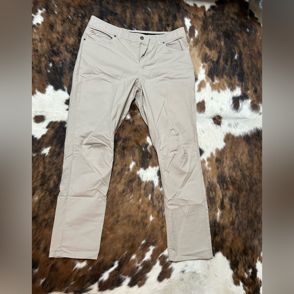 Columbia Men's Khaki Chinos